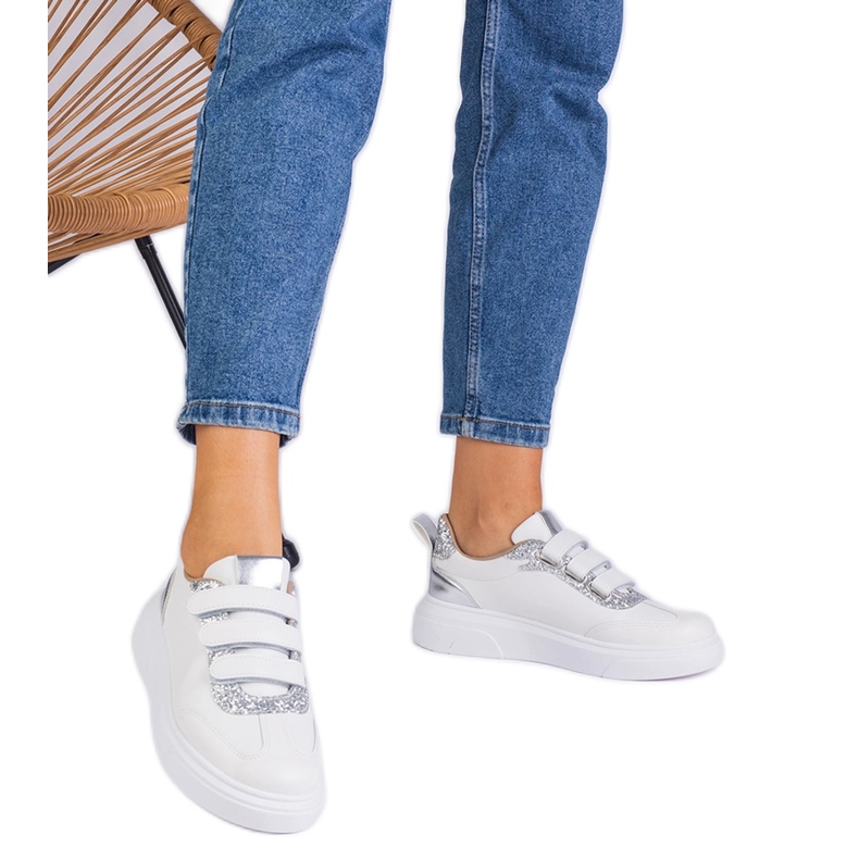 Baskets blanches et argentées pour femmes pour velcro décorées de paillettes Baskets blanches et argentées pour femmes pour velcro décorées de paillettes