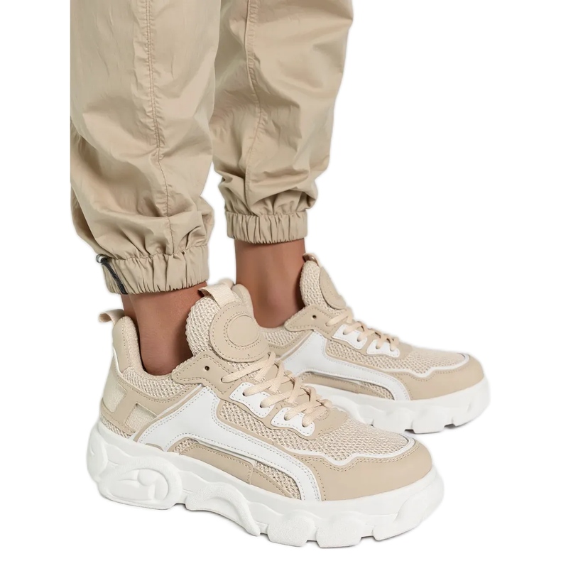 Baskets h &amp; d beige