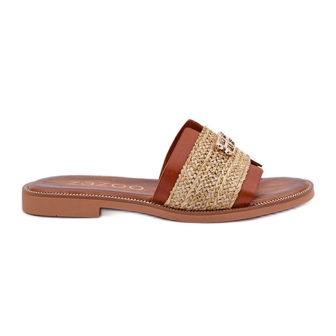 Les tongs en cuir avec un détail décoratif et le zazoo tresse 40426 marron brun