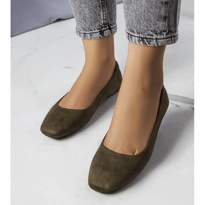 D/GMR Ballerines Jules en éco-daim vert