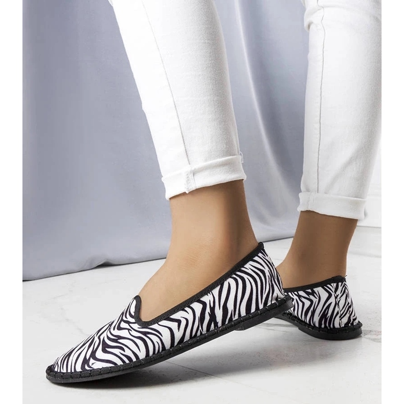 D/GMR Ballerines à imprimé animalier d'Ermengardi le noir