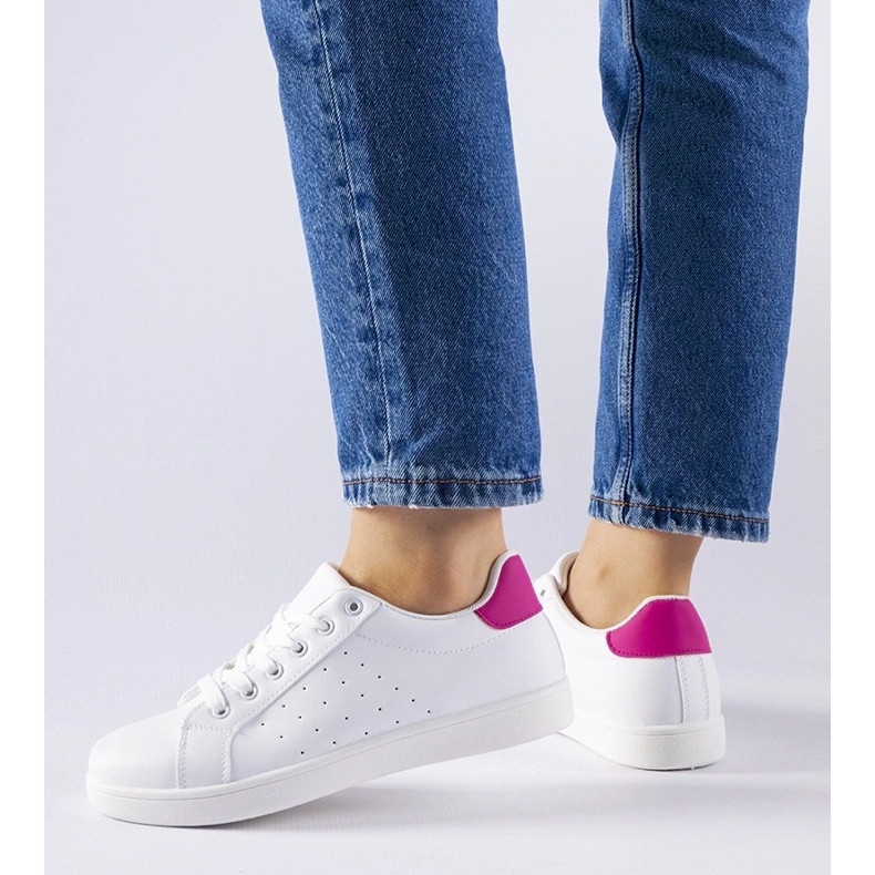 D/GMR Baskets Bourassa blanches et roses
