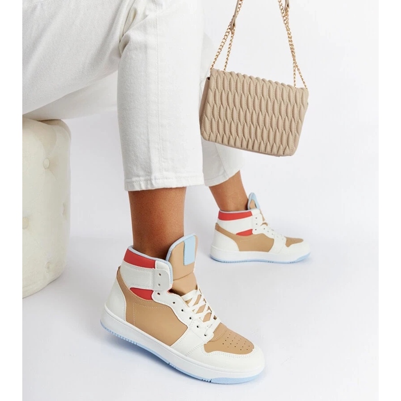 D/GMR Baskets montantes blanches et beiges de Eagan