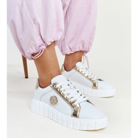Baskets en cuir blanc à semelle massive Viera blanche