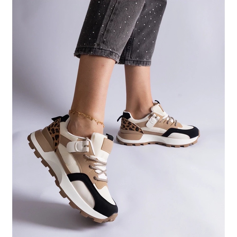 D/CEO Baskets beiges ornées d'un motif animalier Soria