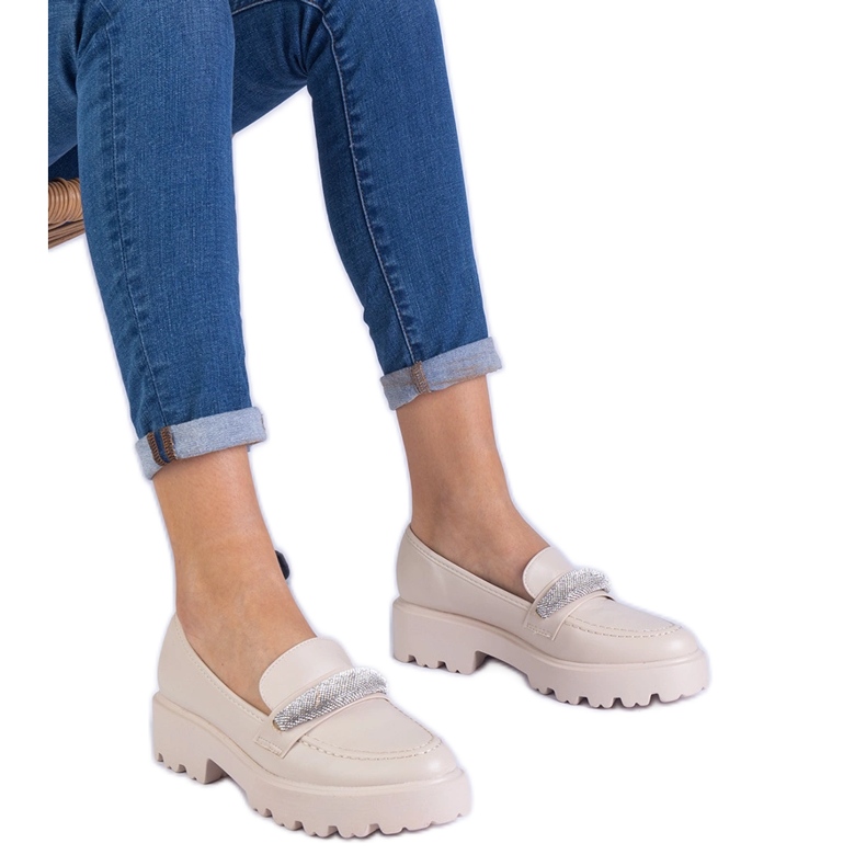 Mocassins féminines beige décorés de zircons