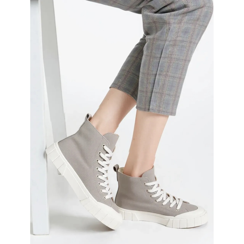 Baskets gris Arvel pour femmes