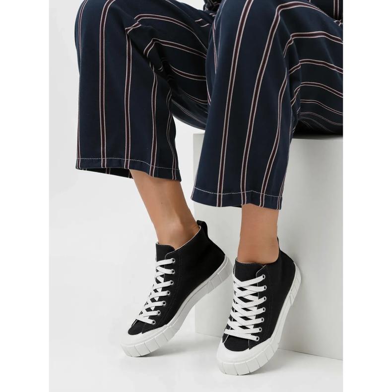 Baskets noires Arvel pour femmes le noir
