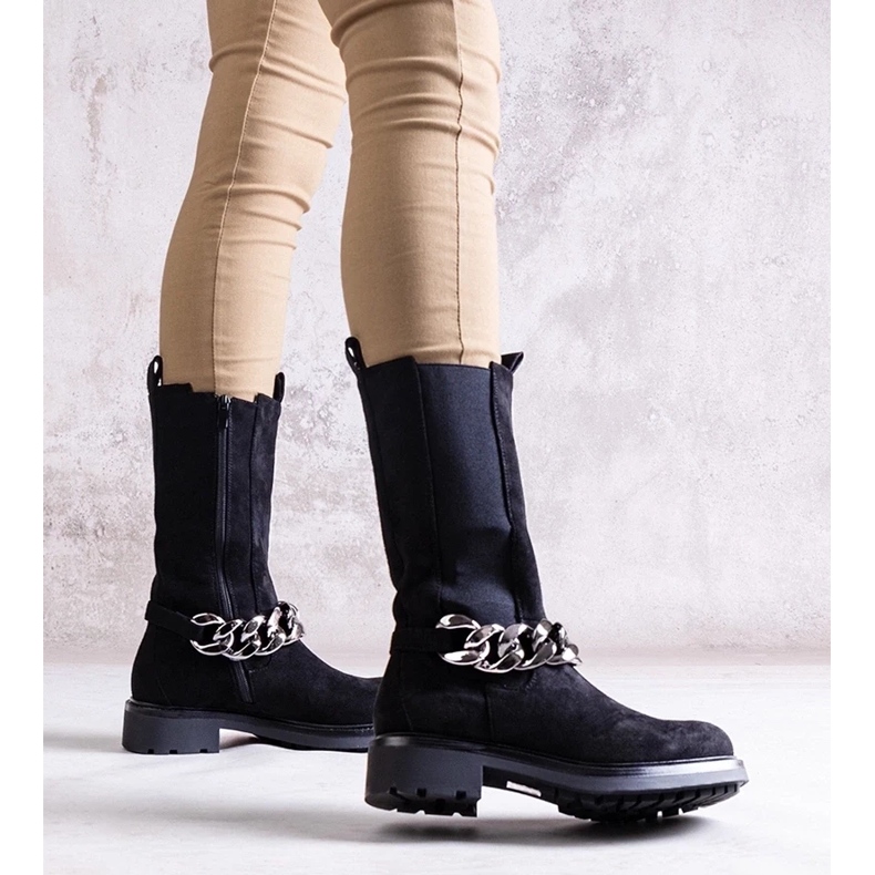 D/CEO Bottines femme noires ornées d'une chaîne Yasarna