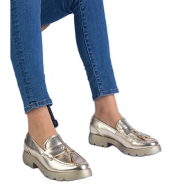 Chaussures classiques métalliques dorées avec franges