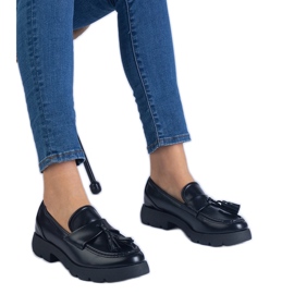 Chaussures classiques noires avec franges le noir