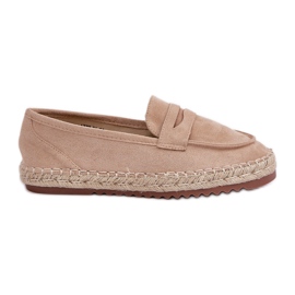 Espadrilles pour femmes avec une tresse de jute sur une semelle beige plate Espadrilles pour femmes avec une tresse de jute sur une semelle beige plate