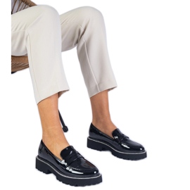 Mocassins vernis noirs décorés de zircons