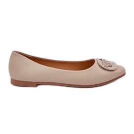 Ballerinas sur une semelle plate avec un ornement pour 58p beige