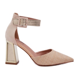 Sandales sur le poteau avec des orteils pointus or doré