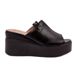 Pantoufles sur la plate-forme et en cuir noir eco cales