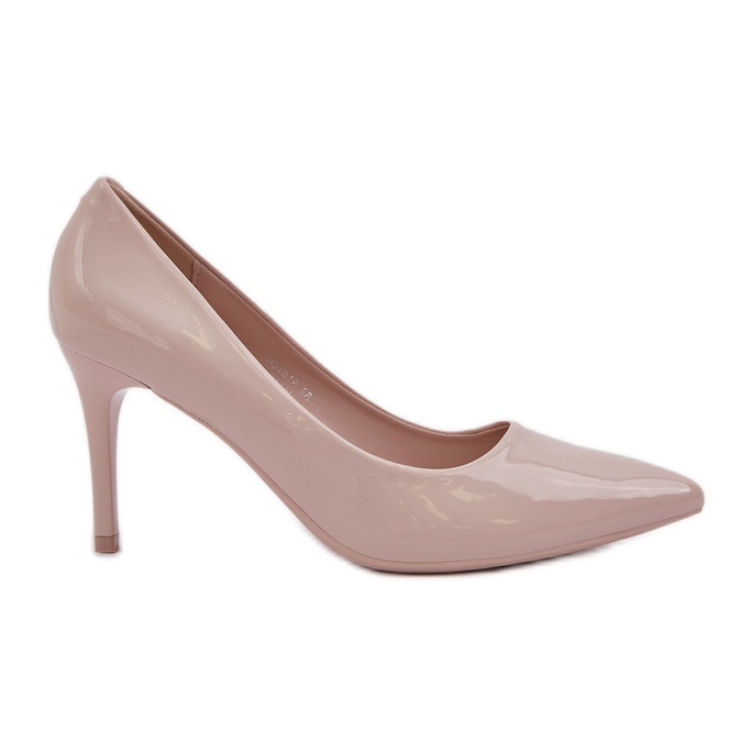 Peint à talons hauts avec des toasts pointus beige