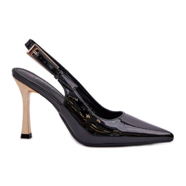 Verni les talons hauts avec un talon ouvert et des orteils pointés le noir