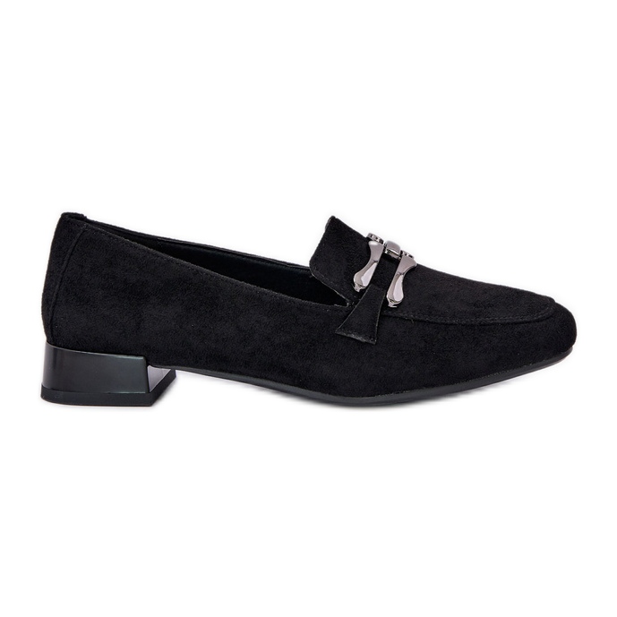 Mocassins avec un ornement sur un talon délicat eco en daim noir le noir