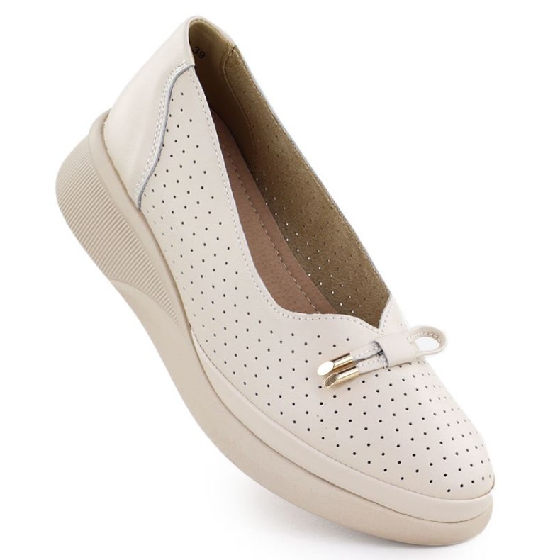 Chaussures sur la plateforme Vinceza 7896 Beige Openwork