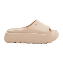 Slippers de mousse féminine sur la plate-forme Big Star RR274A569 BEIGE Slippers de mousse féminine sur la plate-forme Big Star RR274A569 BEIGE