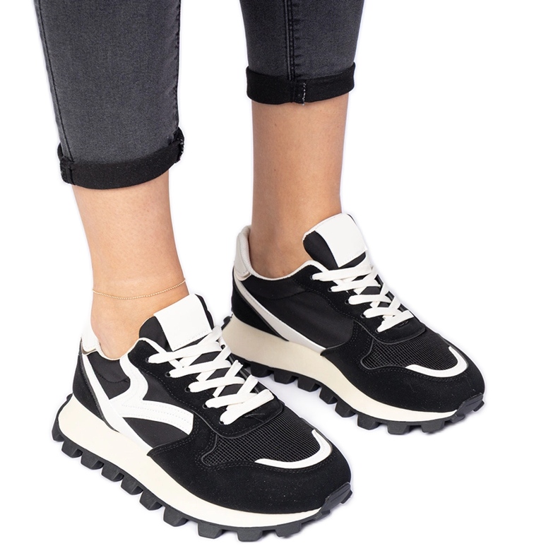 Baskets de sport noires pour femmes le noir