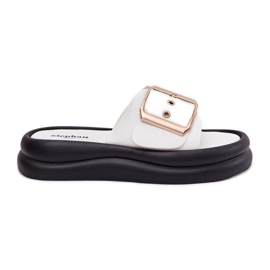 Les tongs pour femmes sur une plate-forme massive avec une boucle blanche décorative