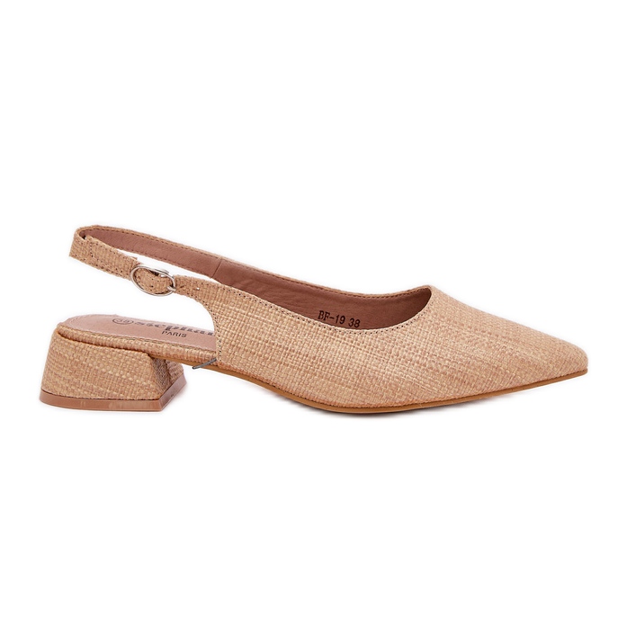 Sandales tressées pour femmes avec un talon beige délicat Sandales tressées pour femmes avec un talon beige délicat