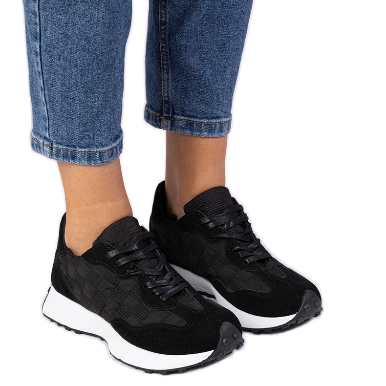 Baskets de sport noires pour femmes le noir