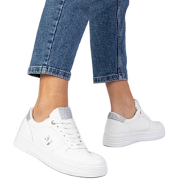 Baskets blanches pour femmes avec paillettes argentées Baskets blanches pour femmes avec paillettes argentées