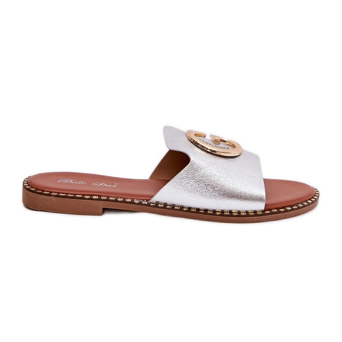 Slippers pour femmes en cuir écologique avec un détail en argent décoratif gris Slippers pour femmes en cuir écologique avec un détail en argent décoratif gris