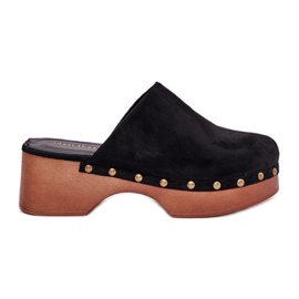 Clogs des femmes avec des noirs en daim eco le noir