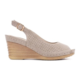 Goodin Sandales beige ouvertes en coin Goodin Sandales beige ouvertes en coin