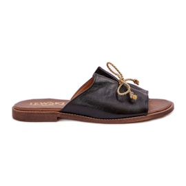 Les tongs élégants plats en cuir avec un arc Lewski 3572 noir