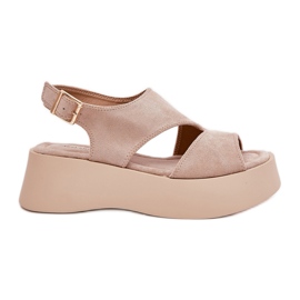 Sandales féminines sur la plate-forme Eco Suede Beige