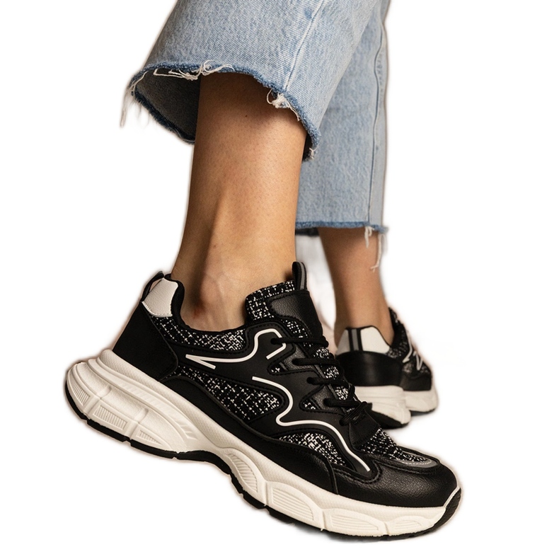 Baskets noires Sports Sneakers le noir Baskets noires Sports Sneakers le noir