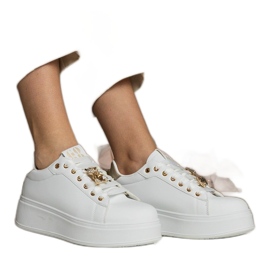 Baskets blanches et or pour femmes décorées de pierres
