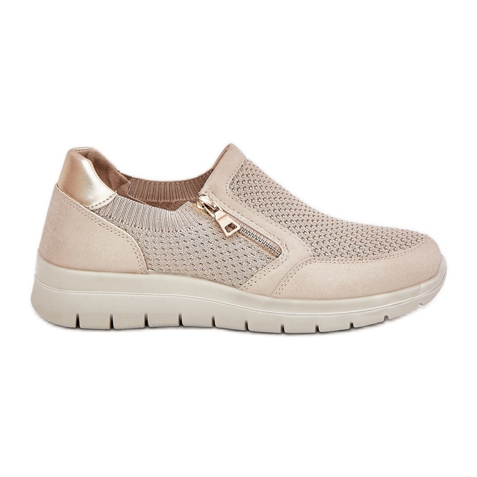 Chaussures pour femmes sur la plate-forme avec château d'or Chaussures pour femmes sur la plate-forme avec château d'or