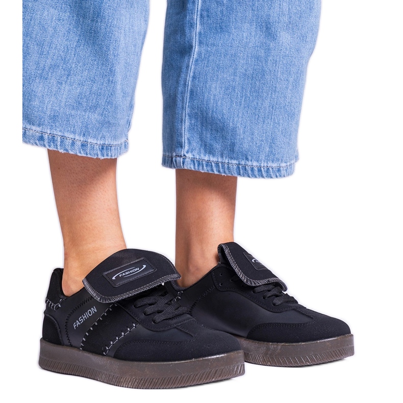 Baskets à plateforme noires avec surpiqûres le noir