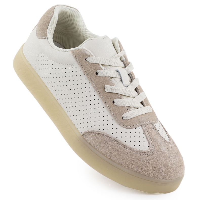 Chaussures de sport en cuir féminin perfolées beige Sergio Leone SP-118 Chaussures de sport en cuir féminin perfolées beige Sergio Leone SP-118