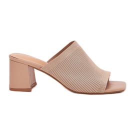 Talons de femmes comme beige Talons de femmes comme beige