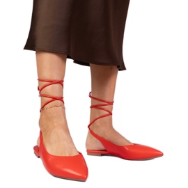 Talons plats rouges en écos