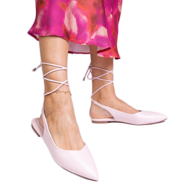 Talons plats roses en écot