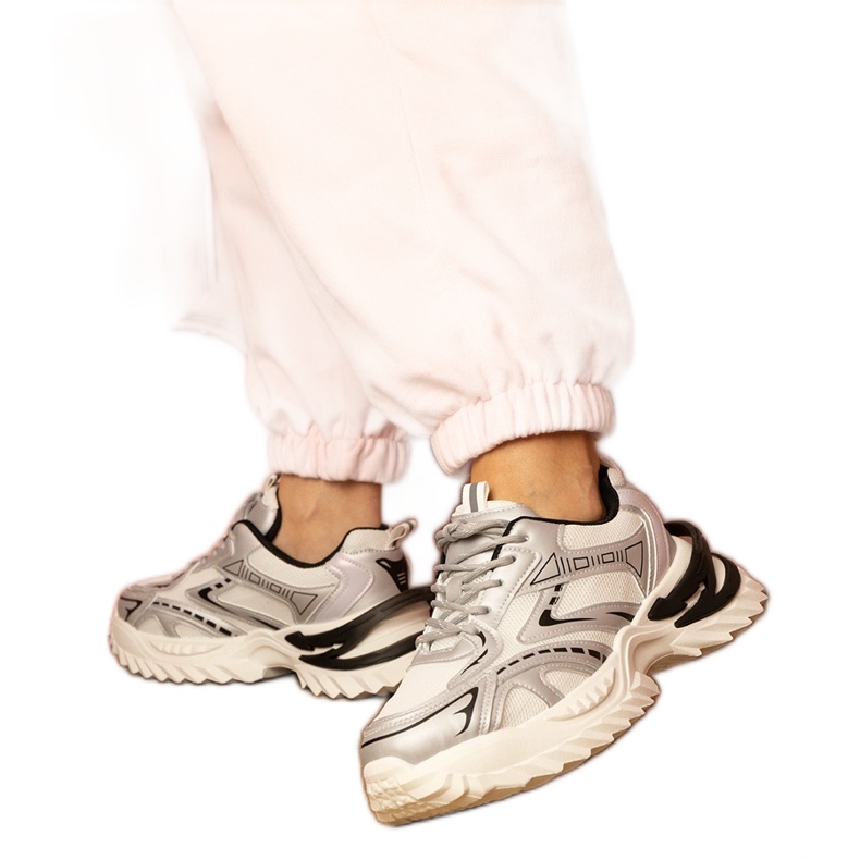 Silver Sports Sneakers sur une semelle épaisse argent