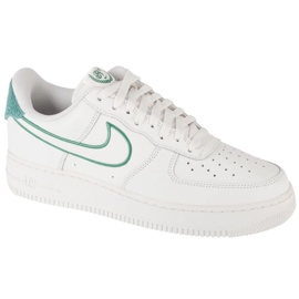 Nike Air Force 1 07 LV8 FN8349-100 Chaussures blanc
