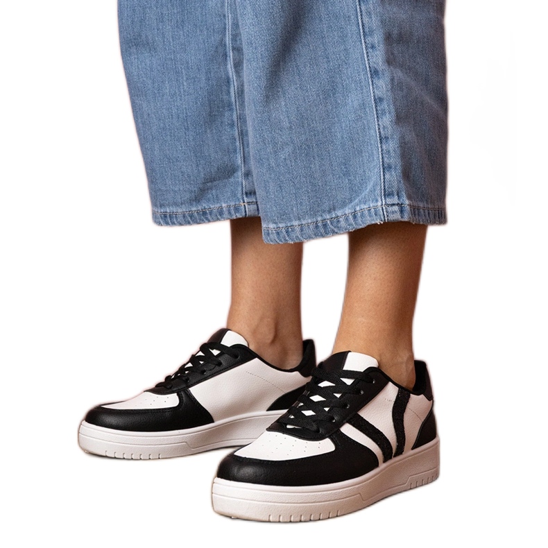 Baskets noires baskets décorées de paillettes le noir