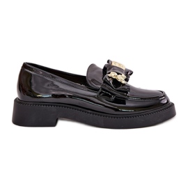 Mocassins peints avec un arc et une broche noire décorative le noir