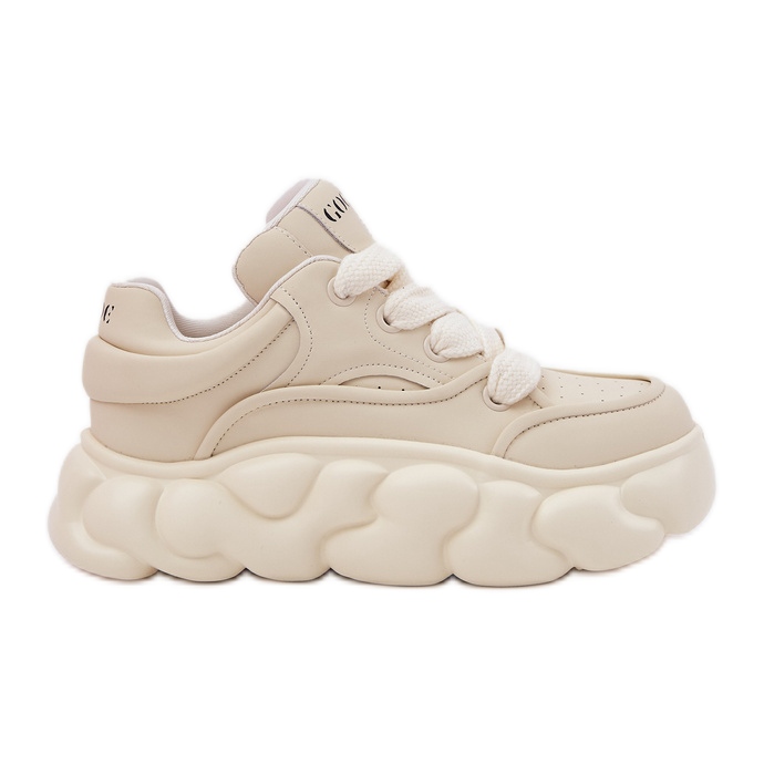 Baskets en cuir féminine sur la plate-forme massive Goe RR2N4043 beige Baskets en cuir féminine sur la plate-forme massive Goe RR2N4043 beige