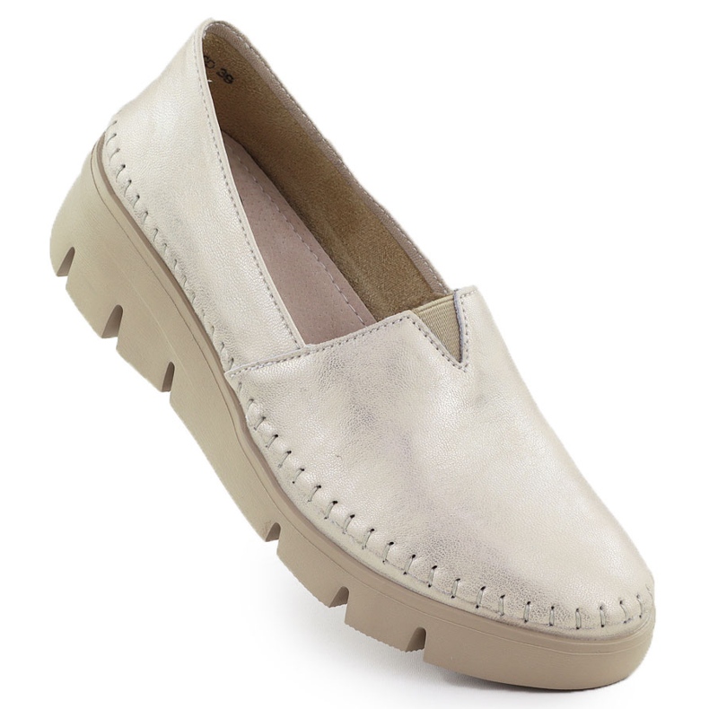 Chaussures en cuir pour femmes sur le coin doré Filippo 6161 d'or