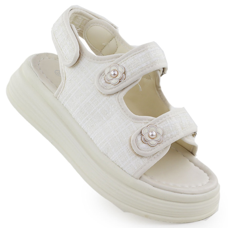 Sandales féminines sur la plate-forme Potocki PY16337 beige